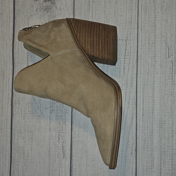Steve Madden Women's Camryn Suede Booties w/ Block Heels Tan Size 8 - Picture 9 of 14